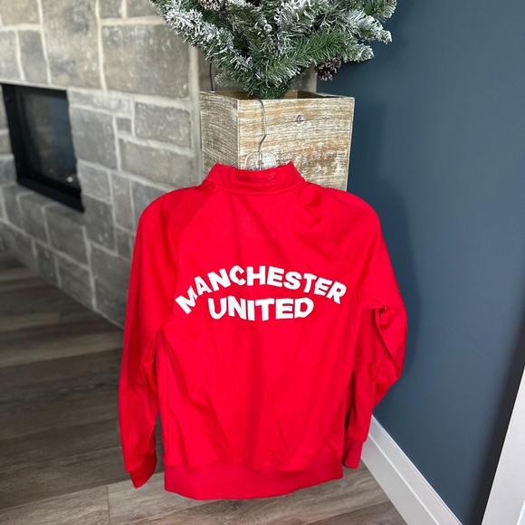 Adidas Manchester United Stadium Jacket - Picture 2 of 2